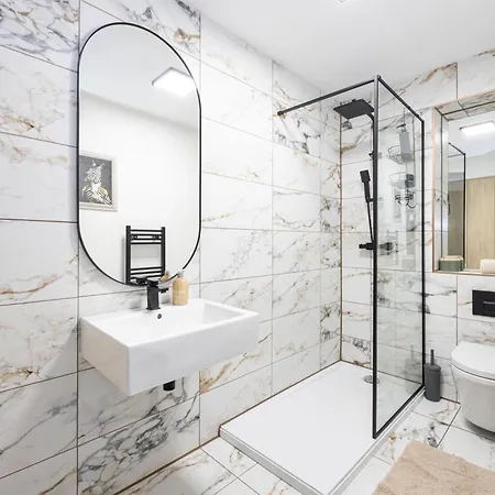 Luxurious Two-Bed Stay: Mcr Manchester Exterior photo