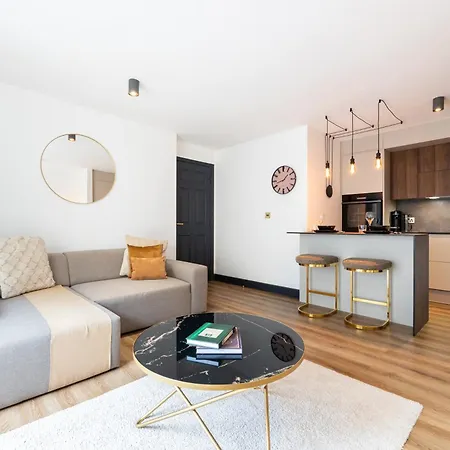Luxurious Two-Bed Stay: Mcr Manchester Exterior photo