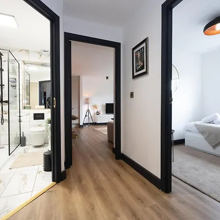 Luxurious Two-Bed Stay: Mcr Manchester Exterior photo