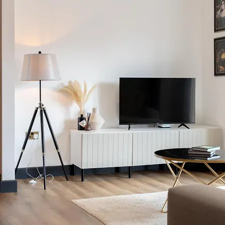 Luxurious Two-Bed Stay: Mcr Manchester Exterior photo